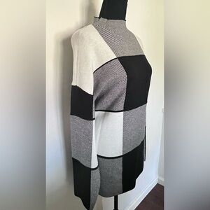 NEW by Design Audrey  Black and White Women’s Sweater Size XLarge